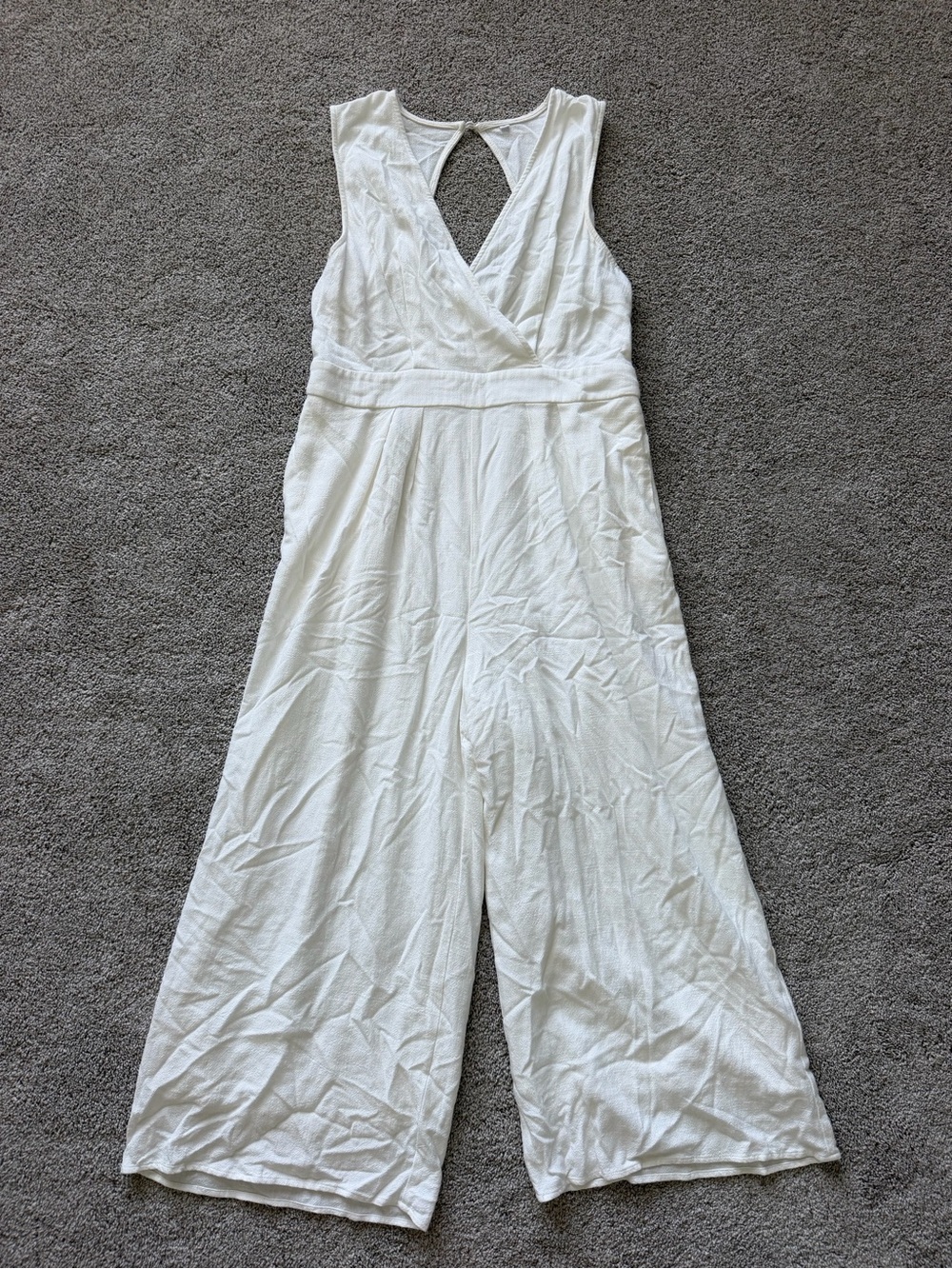 Women’s White Sleeveless Linen Blend V-Neck Wide Leg Jumpsuit- Size XL